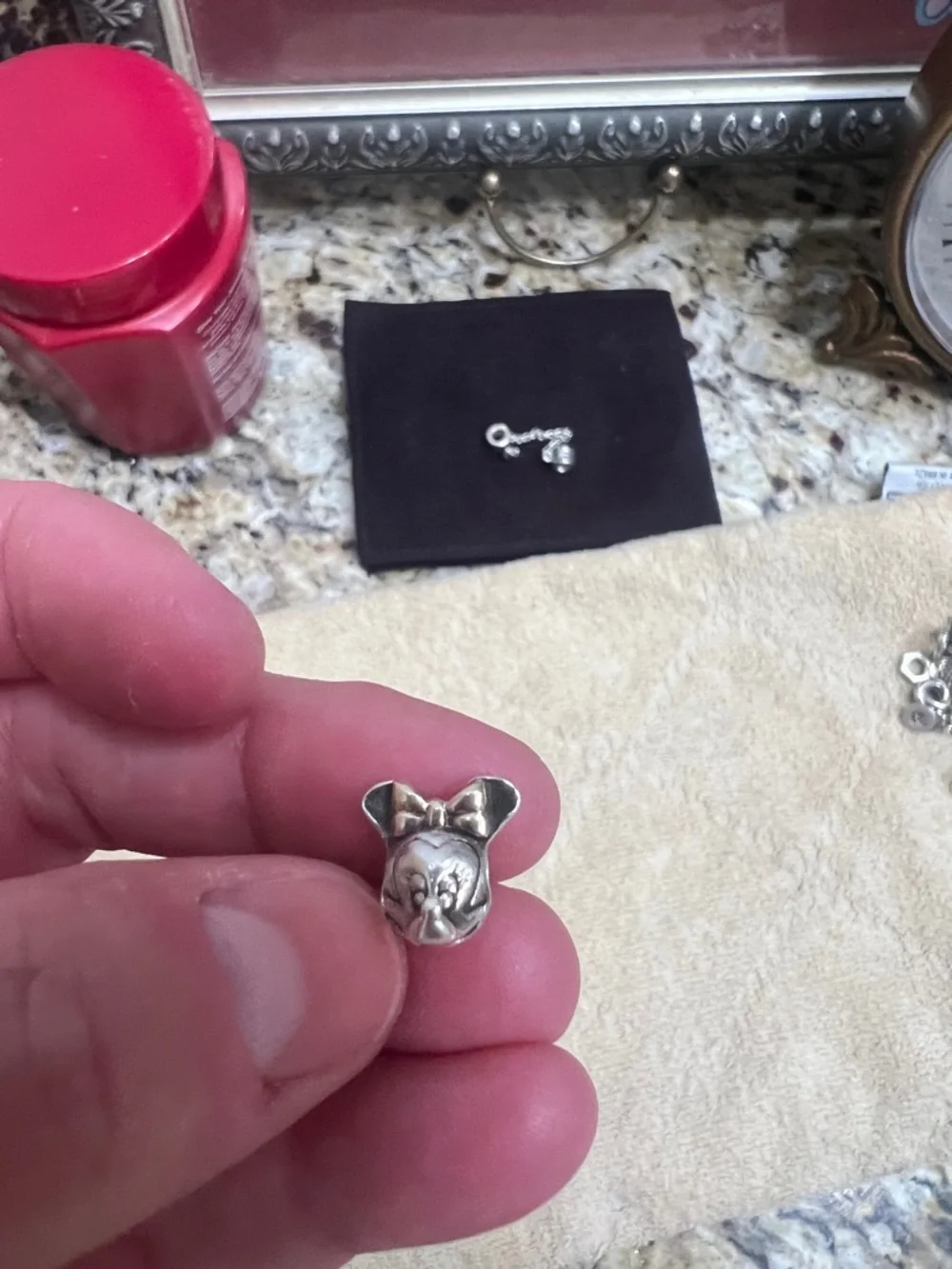 Pandora sterling Silver Minnie mouse Head Charm with gold Bow - charm - Picture 3 of 3